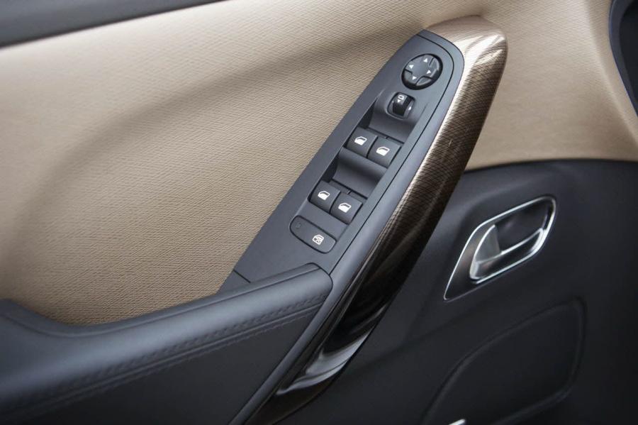  Citroen C4 Picasso 2013 года  (фото 44 из 50)